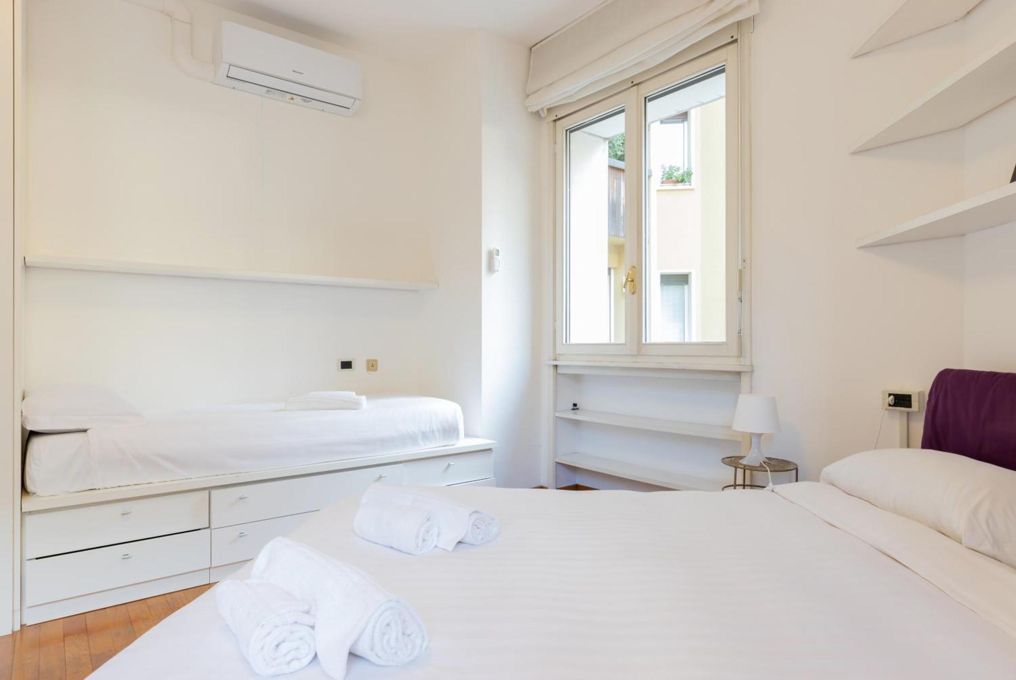 Joivy Apartments By The Lake Como Buitenkant foto