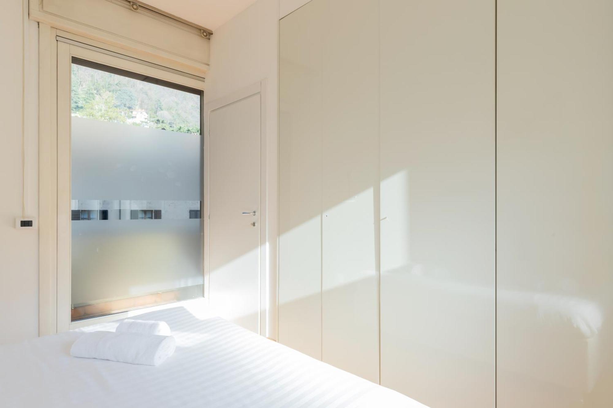 Joivy Apartments By The Lake Como Buitenkant foto