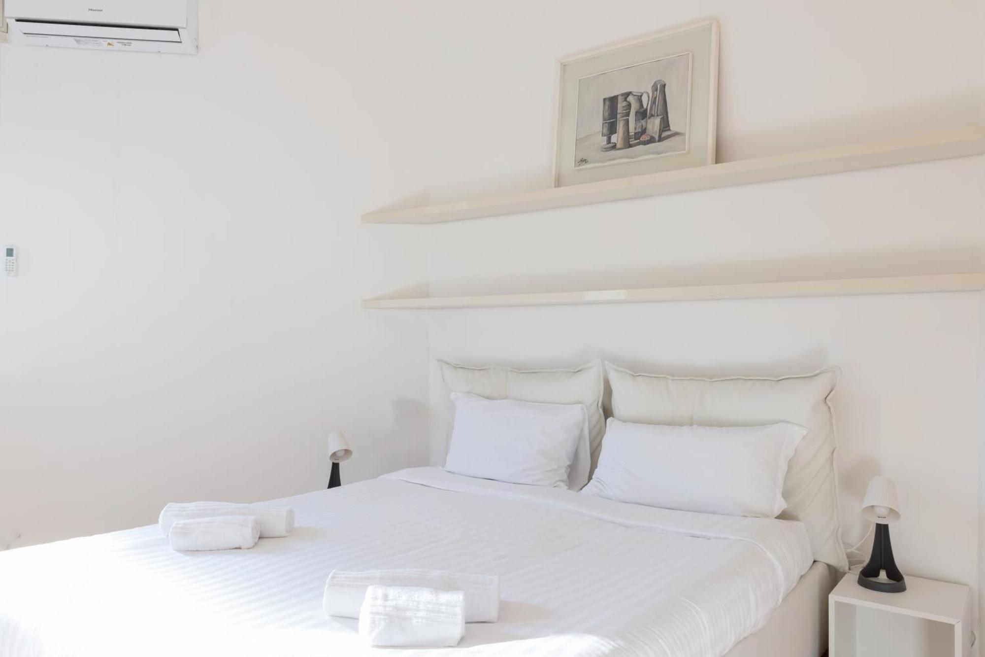 Joivy Apartments By The Lake Como Buitenkant foto